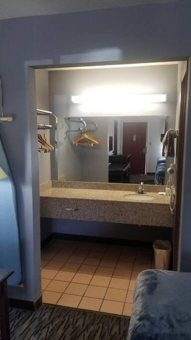 Osu Hotel 2 Queen Beds Hotel Room 132 Stillwater Buitenkant foto